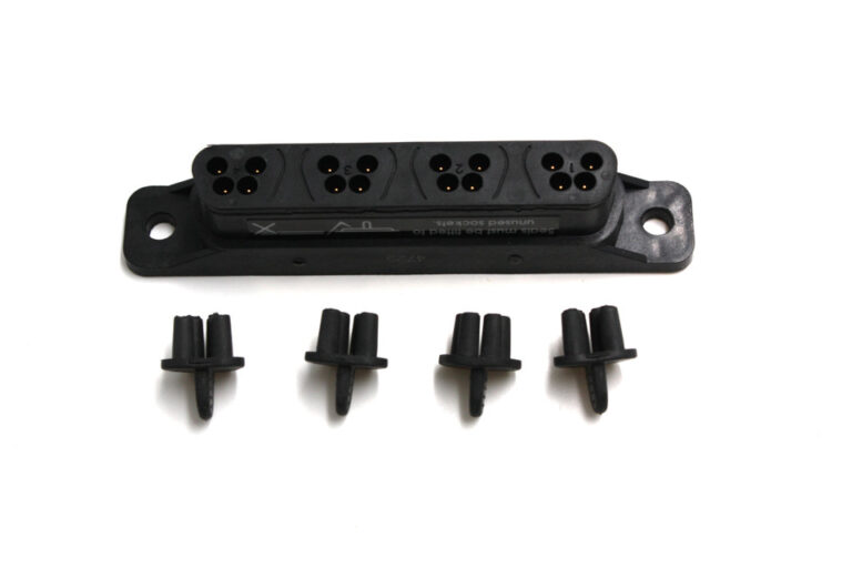 R-Net_Bus_Connector_Block_4_Port_613019_Pic_4__28121