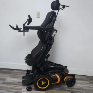 PERMOBIL F5 VS POWER WHEELCHAIR,STANDING, TILT,RECLINE, LIFT, LEGS._Certified Pre-owned